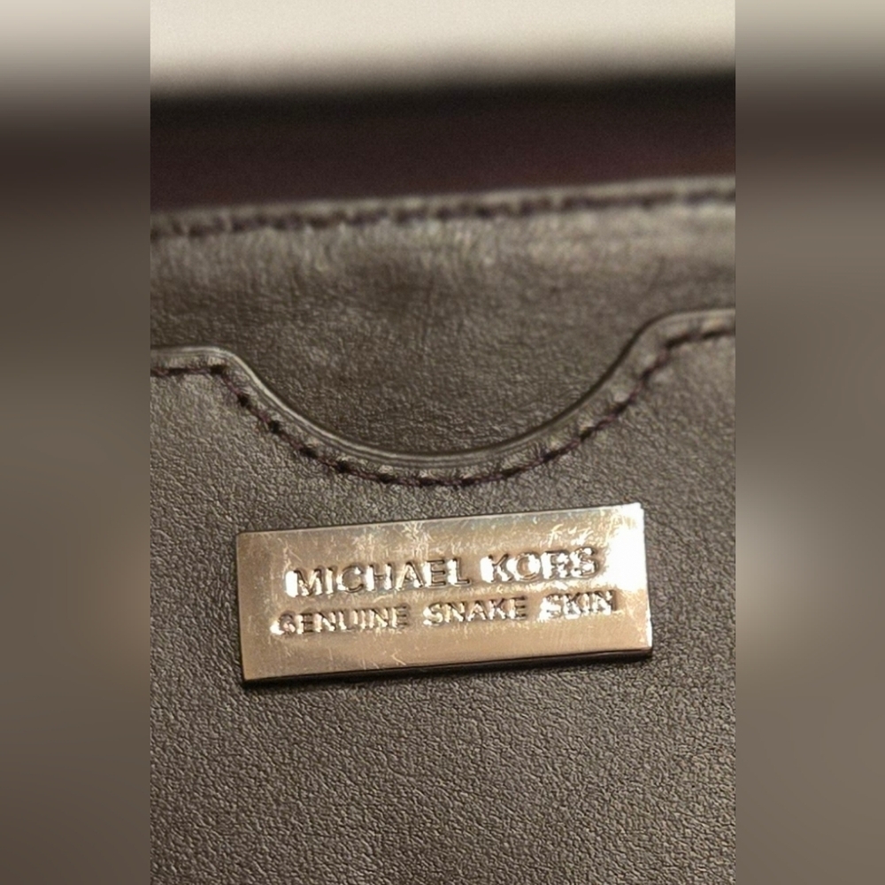 Michael Kors Genuine Snake Skin Wallet 🐍✨ - Picture 3 of 5